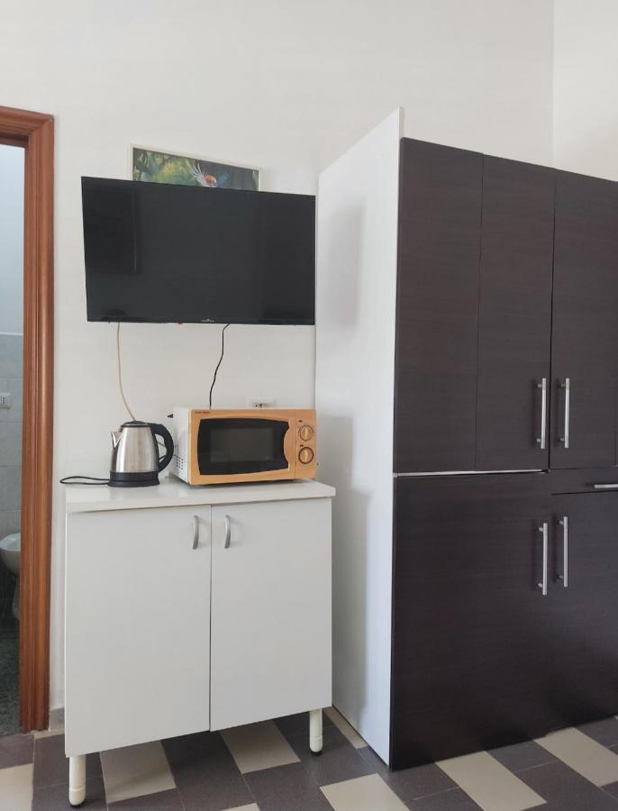 La Casa Di Periferia Lägenhet Bari Exteriör bild